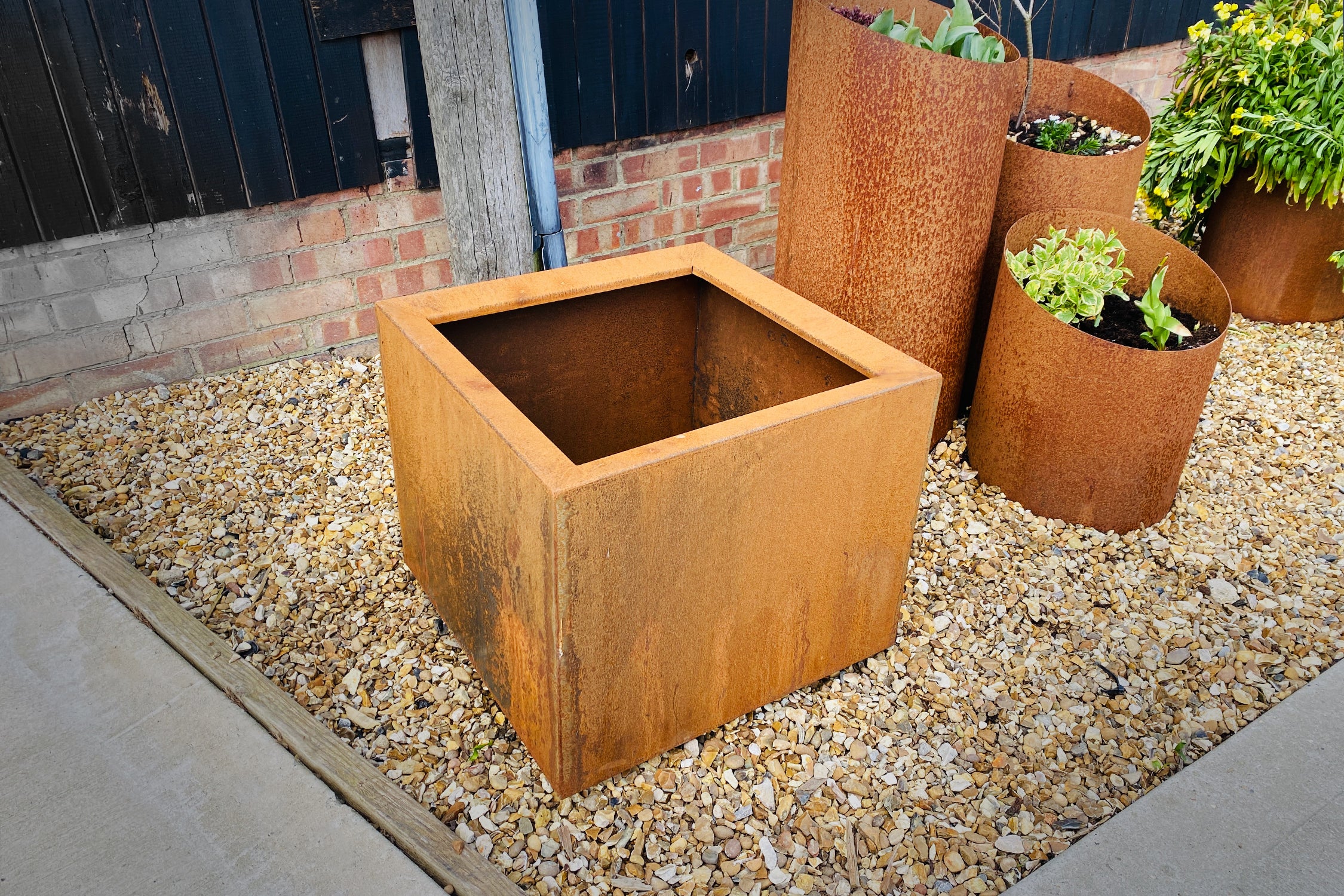Bellamy Commercial Grade Rustic Steel Planter Troughs (3 Sizes Available) - Image 11