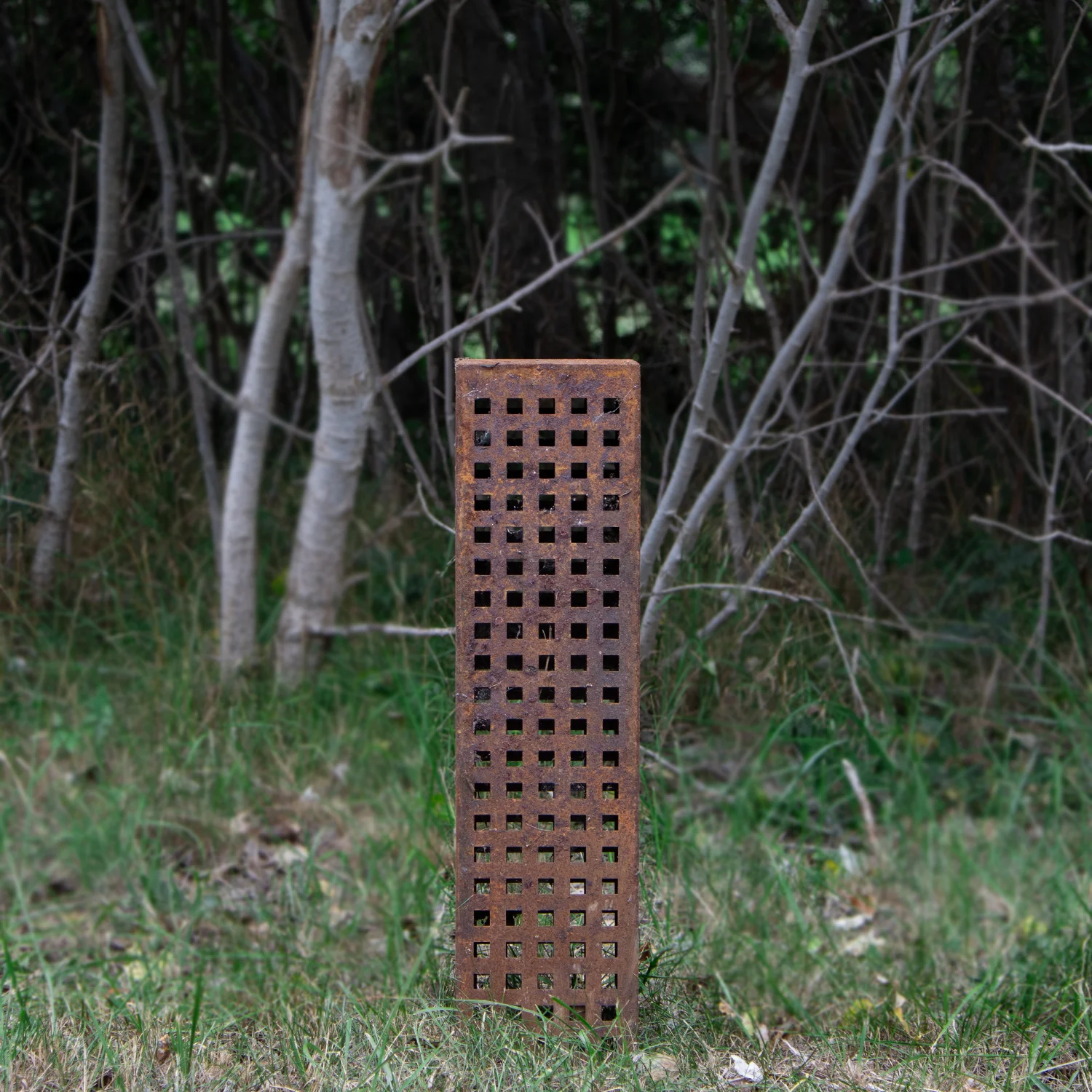 Bellamy Rustic Steel Decorative Garden Column for Landscape Design (4 Sizes Available) - Image 8
