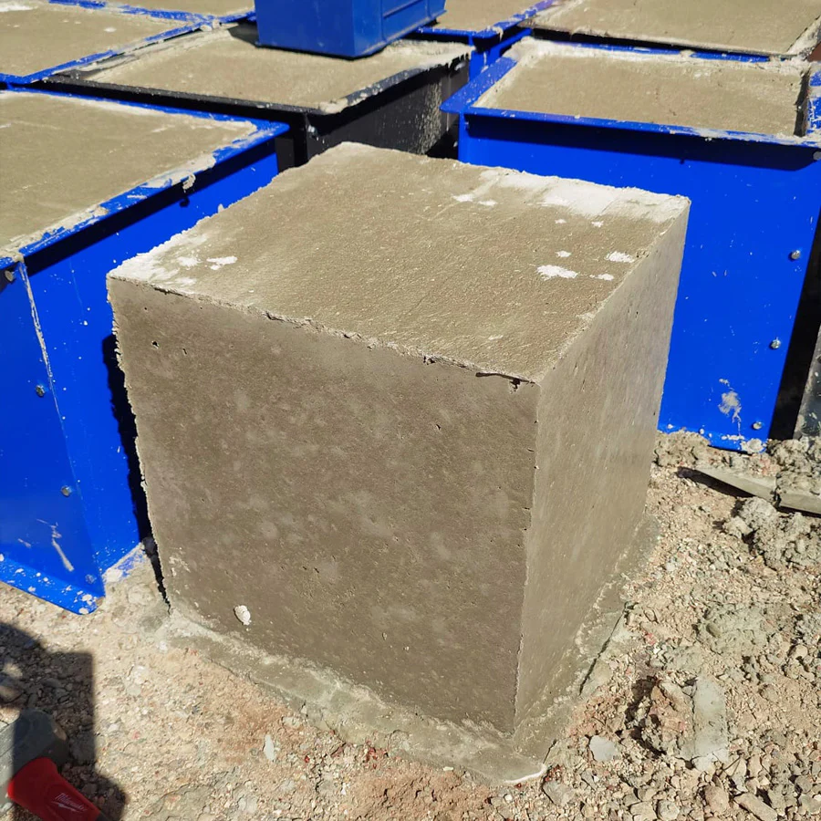Buzzard UK Re-Usable Concrete Cube & Base Form Mould (5 Sizes Available) - Image 9