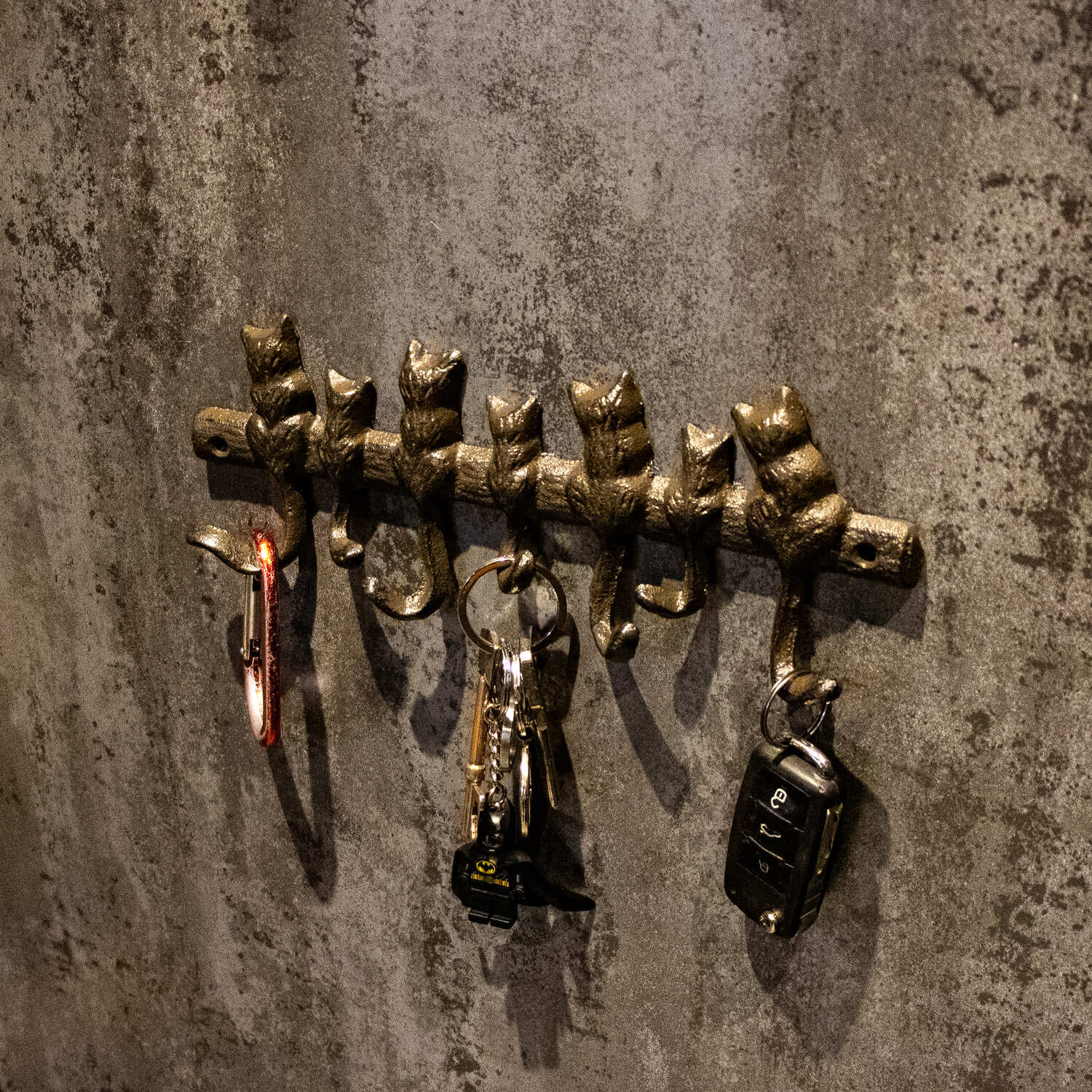 Cast Iron Cat Tail Coat Hook Rack - Image 8