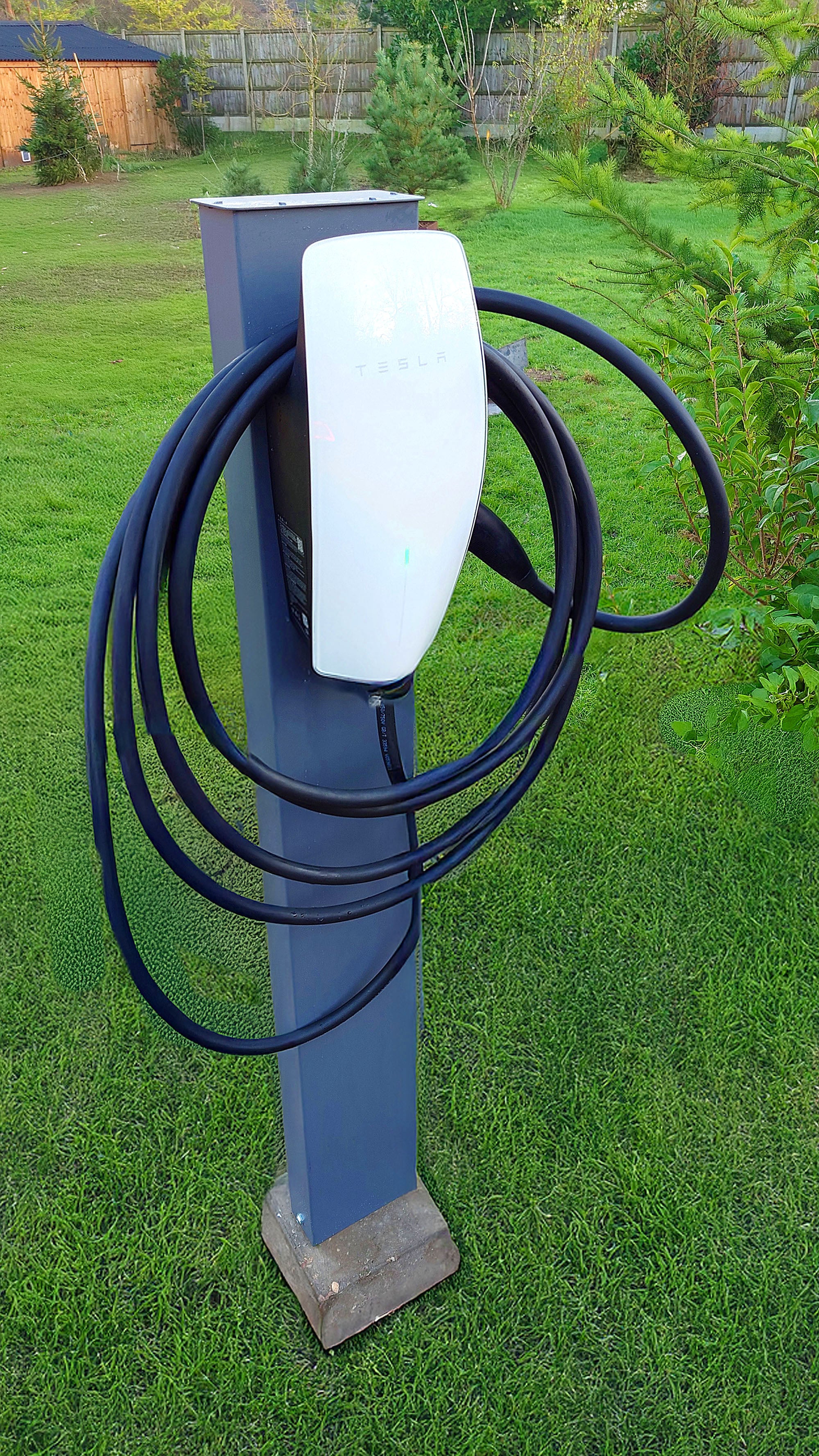 EV Electric Car Charger Mounting Pedestal - Image 5