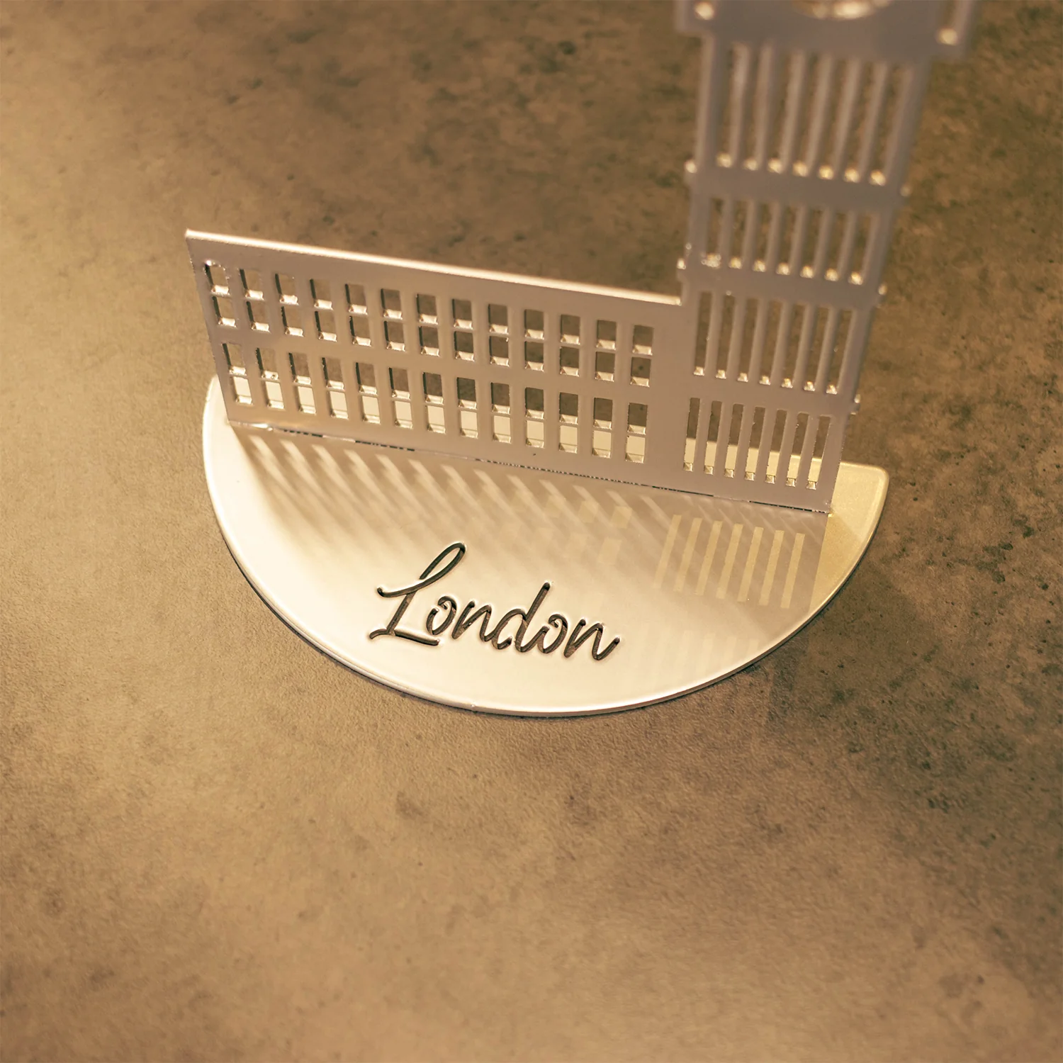 Iconic Cities World Landmark Ornaments (Paris, New York, London) - Image 8