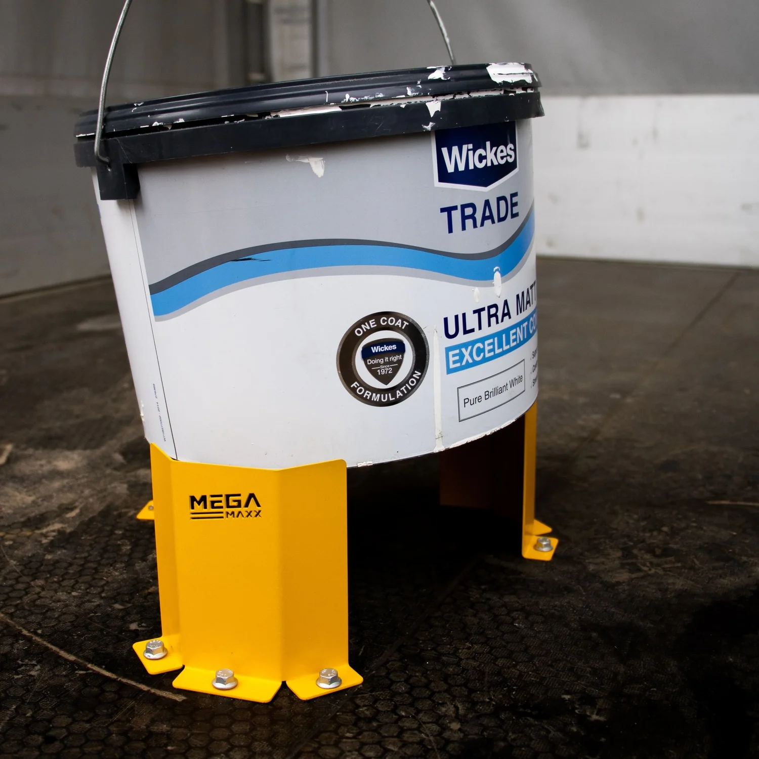 MegaMaxx UK™ Floor Mount & Van Mount Bucket, Paint Can & Dust Extractors Brackets (2 Styles Available) - Image 7