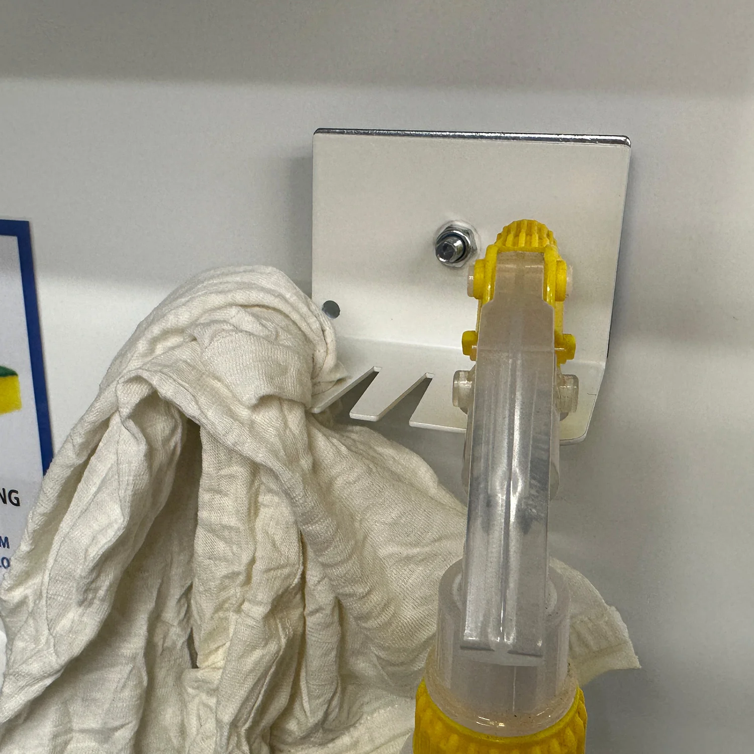 MegaMaxx UK™ Wall Mount Spray Bottle & Cleaning Rag Holder - Compact Cleaning Station - Image 6