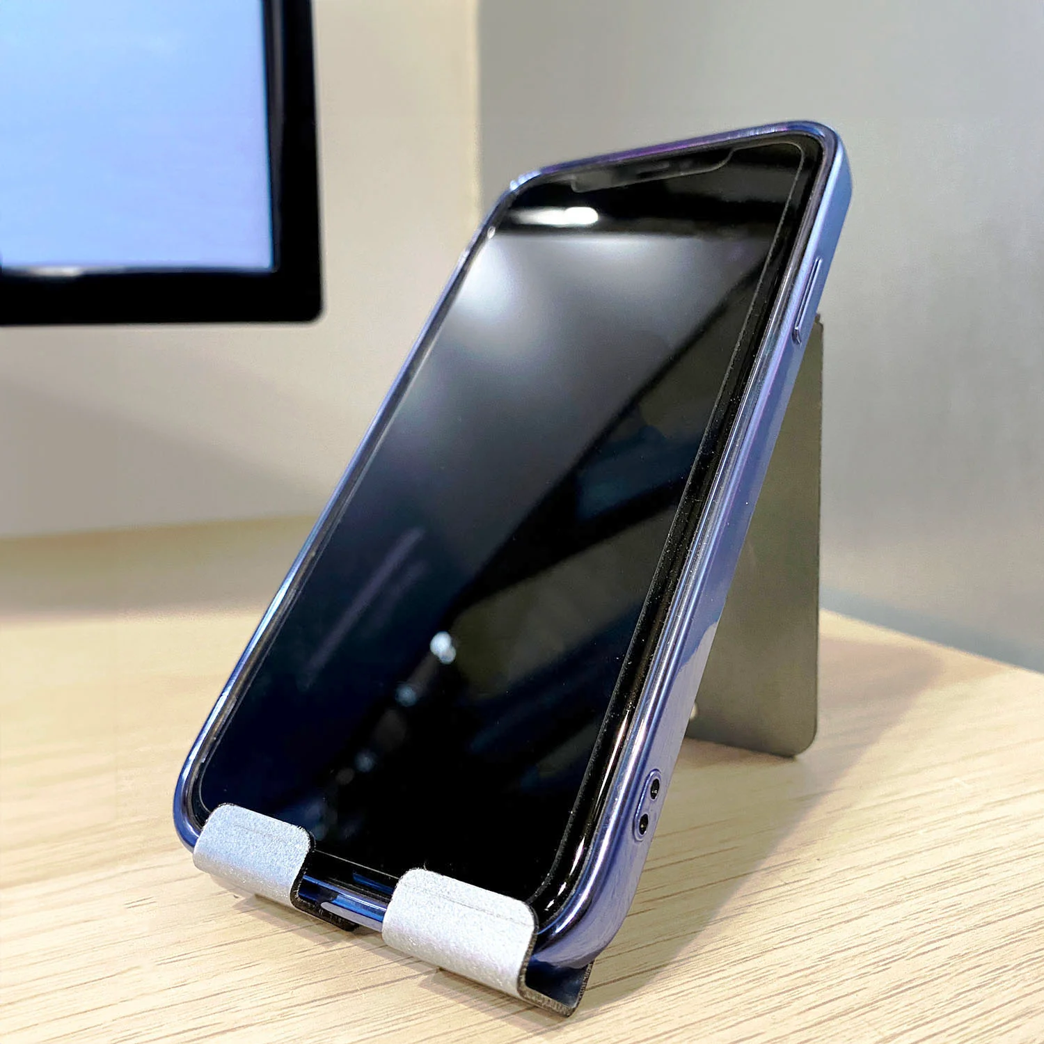 Okunaii™ Mobile Phone Wall Mount & Desktop Holder - Image 4