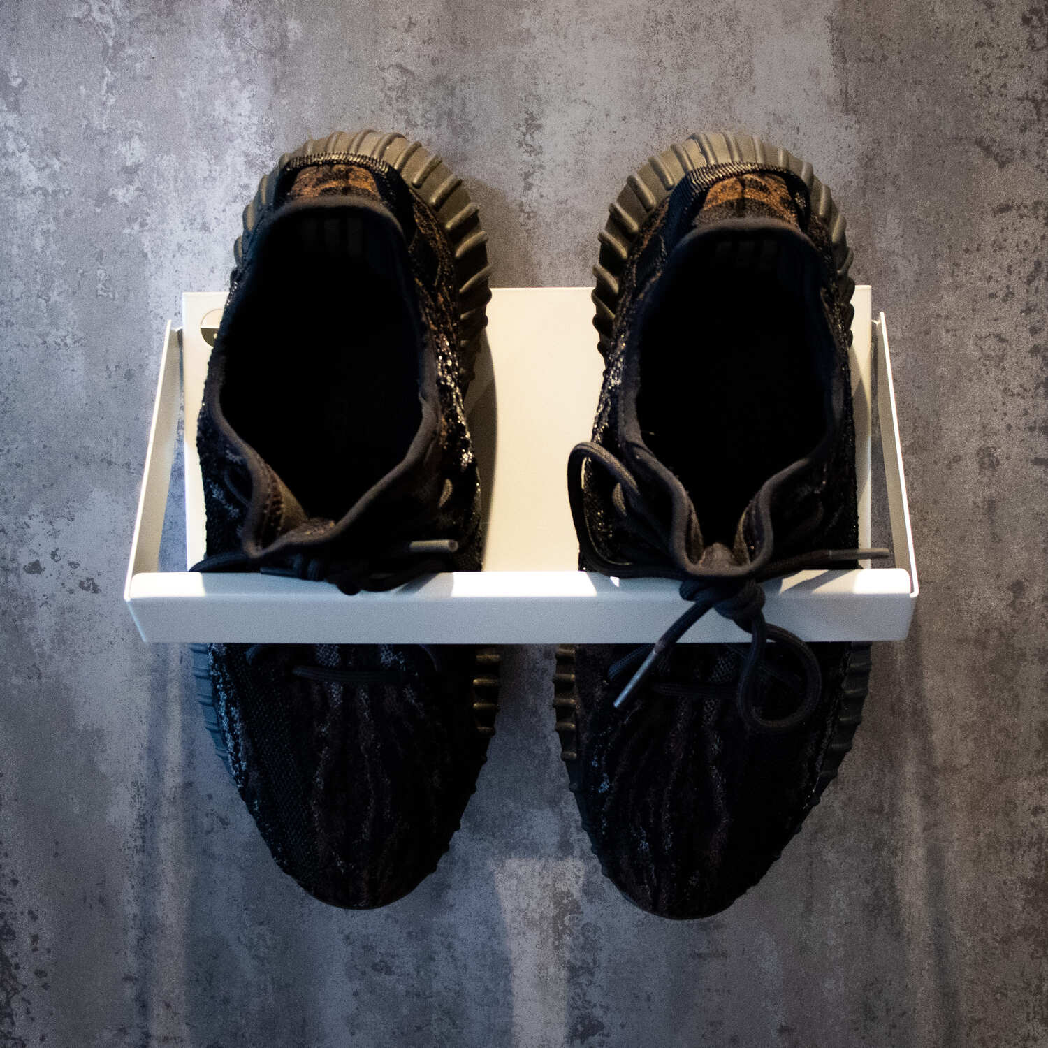 Okunaii™ Slimline Wall Mount Shoe Rack - Suitable for Narrow Spaces - Image 12