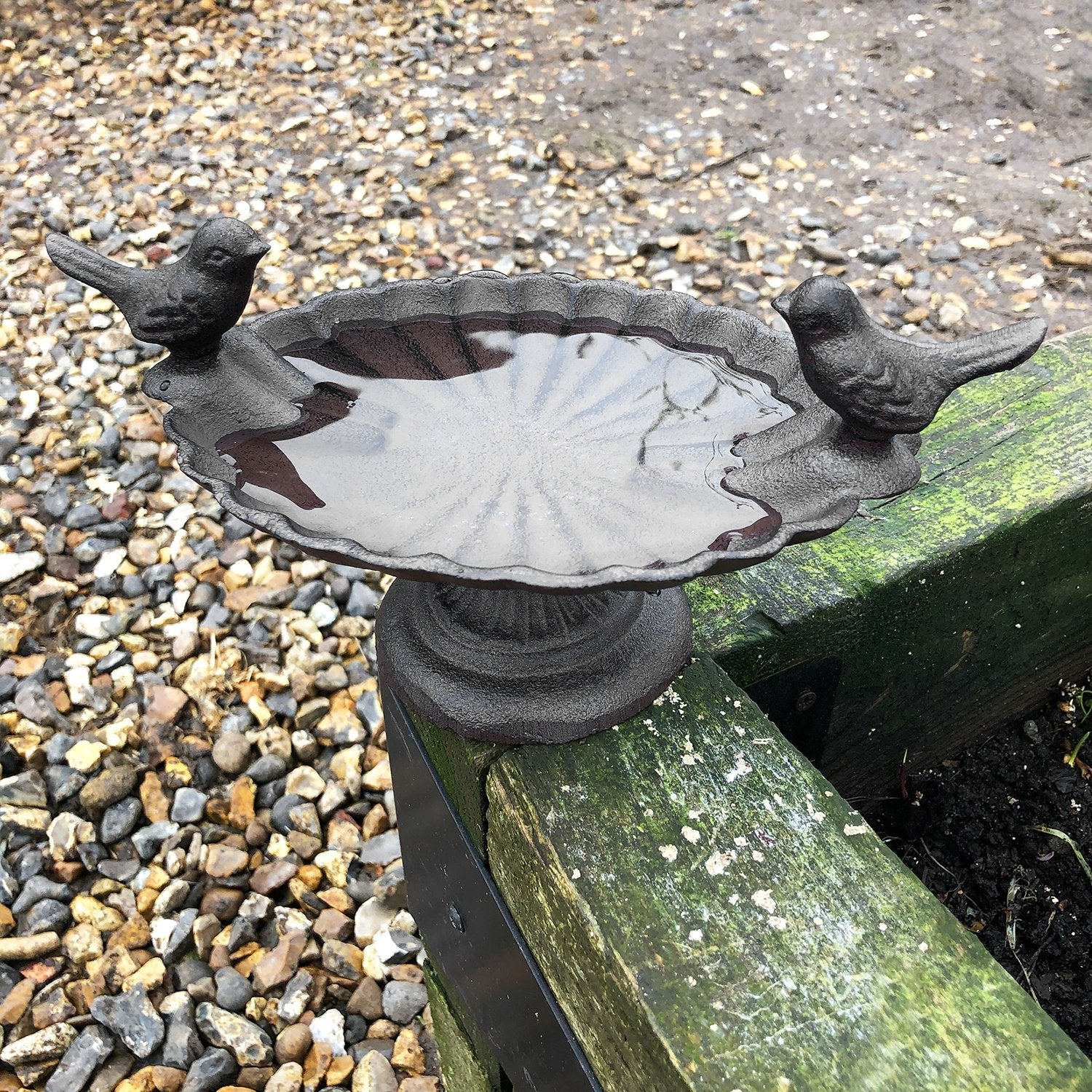 Rustic Cast Iron Bird Bath with Bird Decoration - Image 4