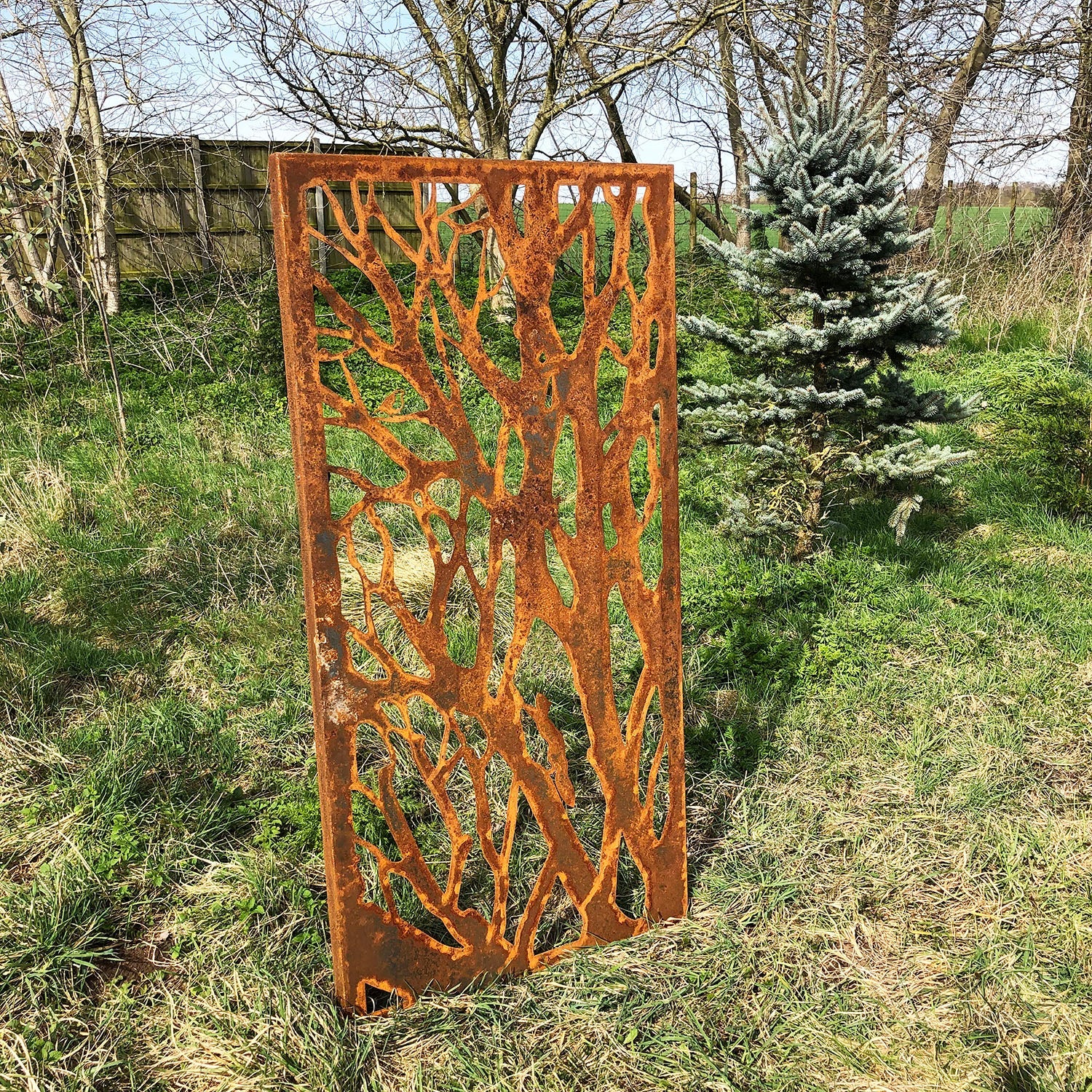 Rustic Steel Garden Screen Panel – Tree & Squirrel Design - Image 10