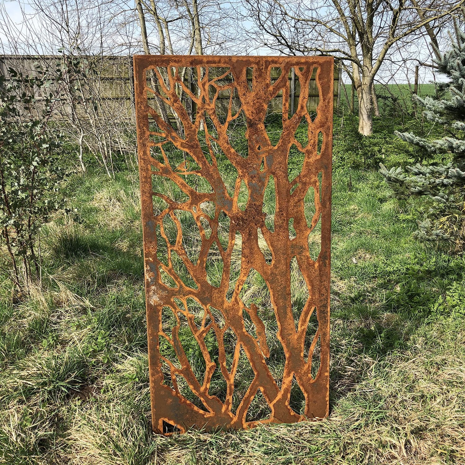 Rustic Steel Garden Screen Panel – Tree & Squirrel Design - Image 8