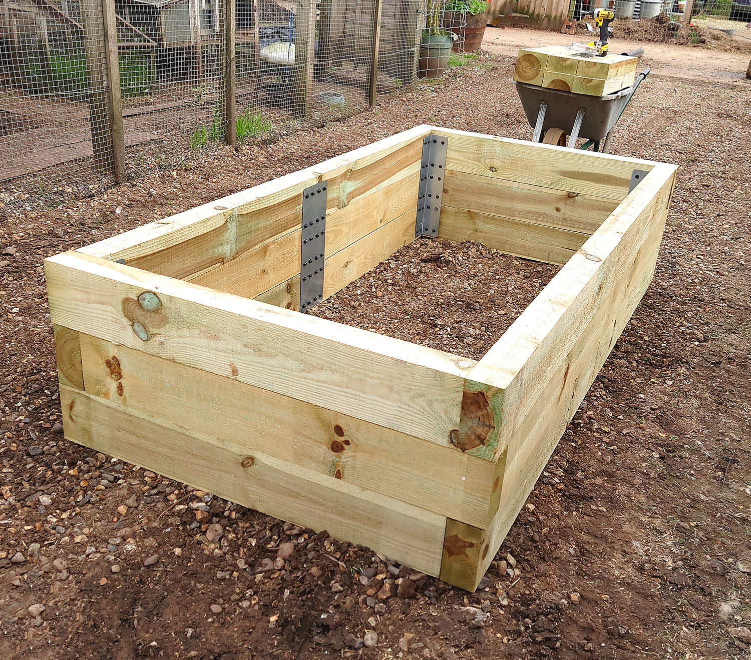 SleeperFit 3-Tier Rectangular Railway Sleeper Planter & Vegetable Patch Installation Kit - Image 9
